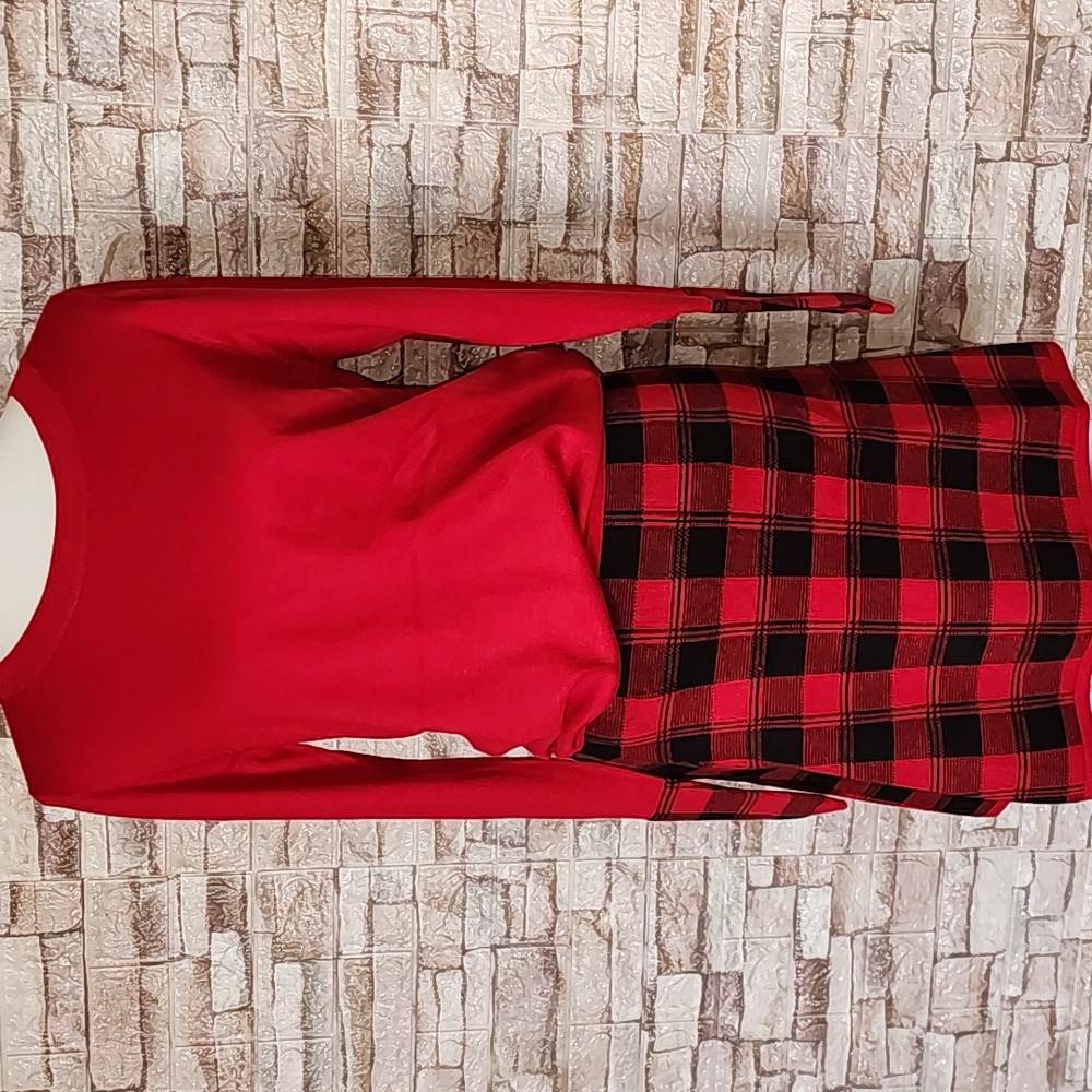 Sienna Sage  Red Sweater/skirt  with Black Plaid Accents Brand New Set 2